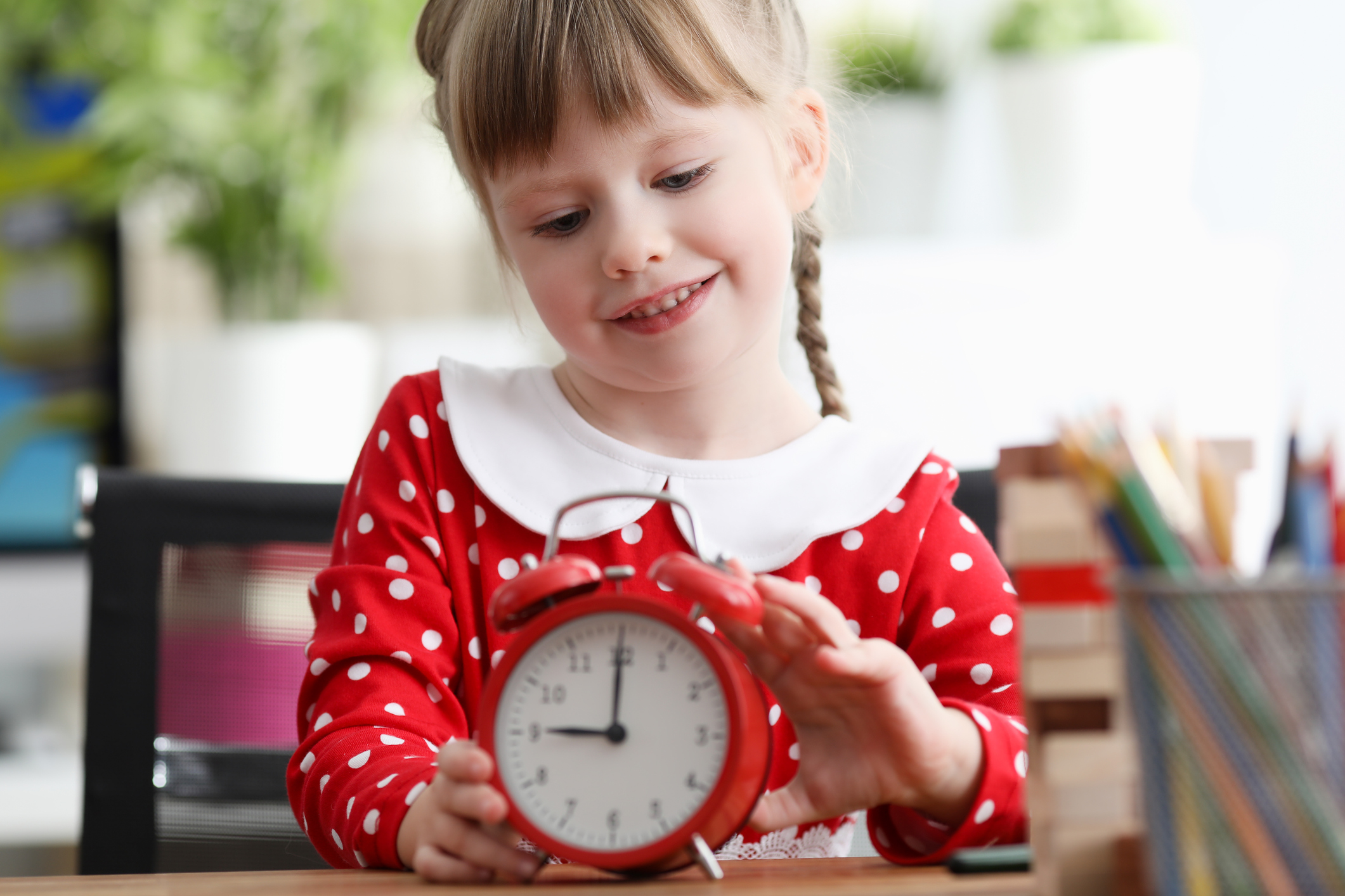 Знакомство с часами: как объяснить малышу, что такое время