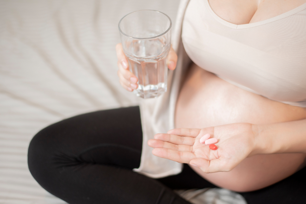 Почему беременной нельзя принимать пустырник, и еще 3 вопроса гинекологу
