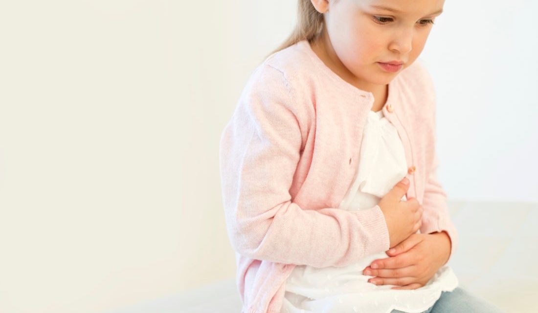 Как распознать аппендицит у ребенка: причины, симптомы, особенности
