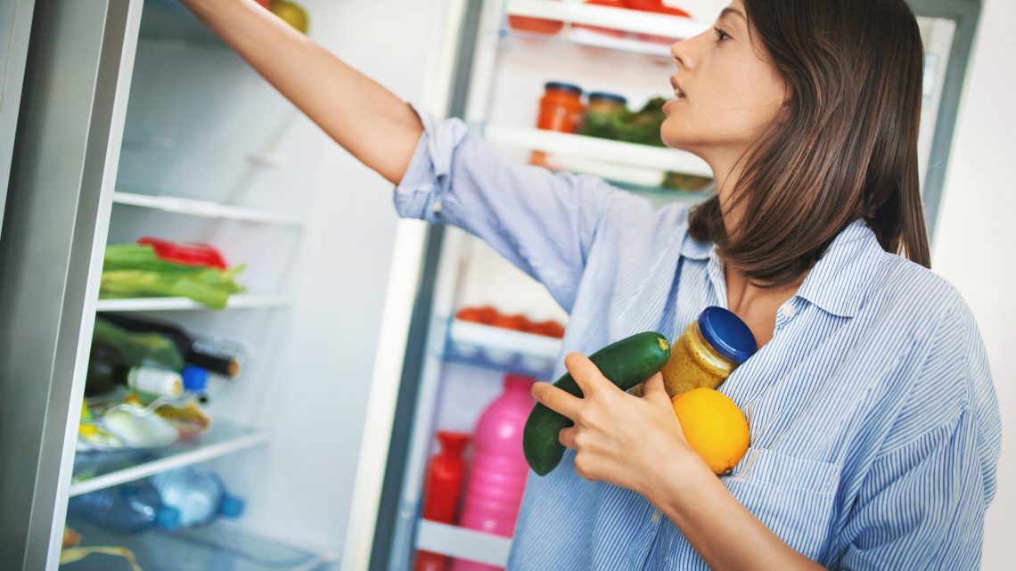 Правила заморозки: продукты, которые хранятся в холодильнике месяцами