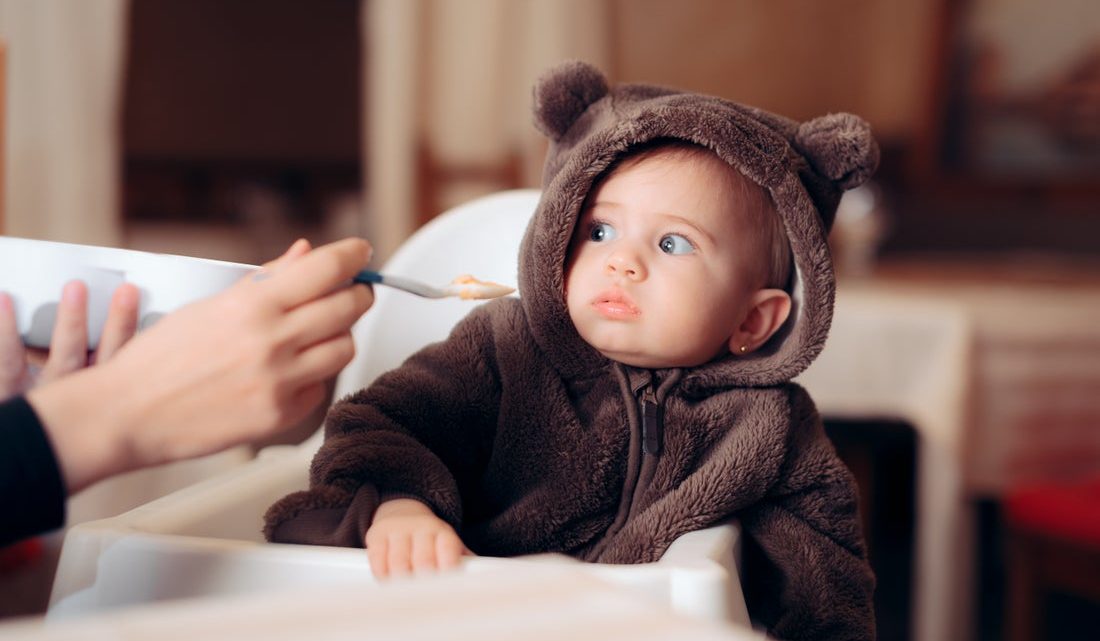 За маму, за папу: 8 уловок, которые помогут накормить капризного ребенка