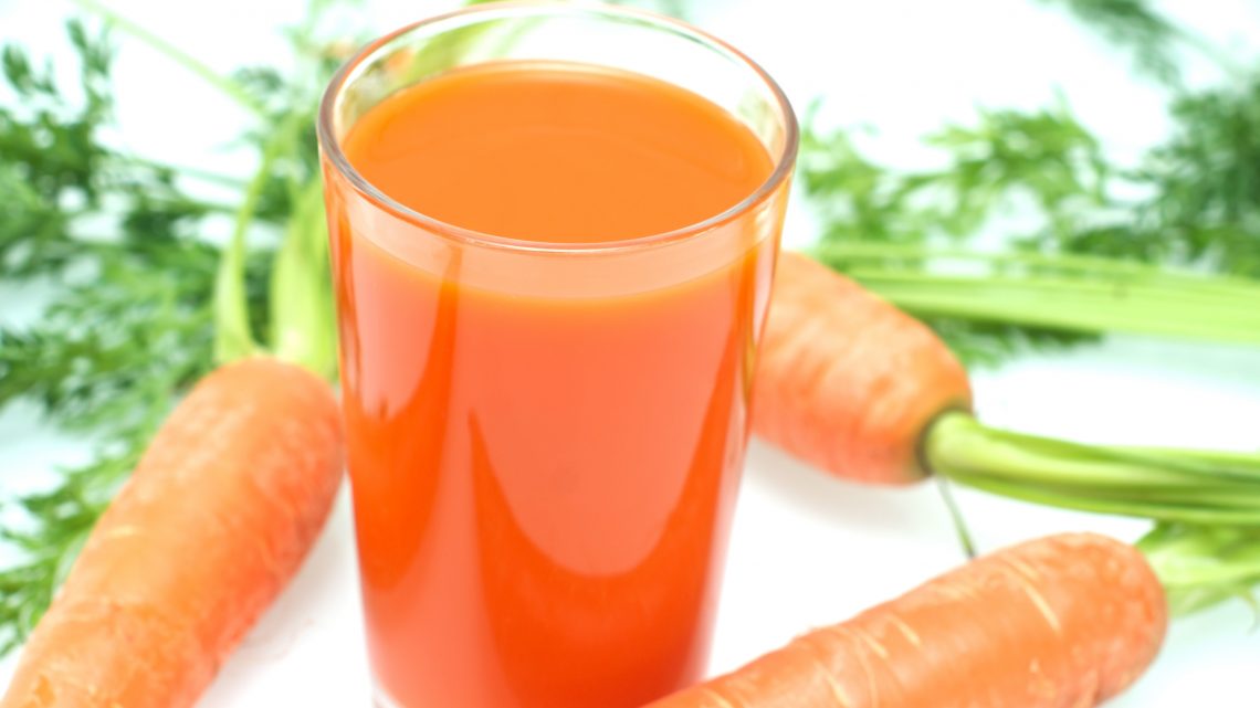 Морковные сок и пюре: когда и как давать их малышу