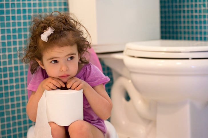 У ребенка каждый поход в туалет — мучение. Как справиться с запорами?