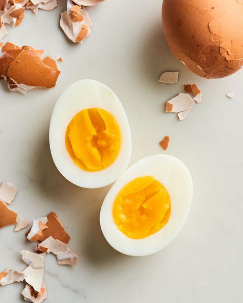 Диетолог объяснил, почему нельзя есть вареные яйца на следующий день