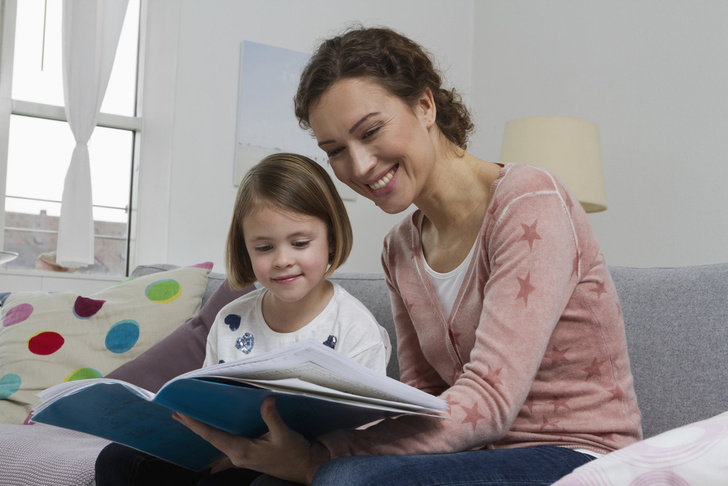 Когда пора учить ребенка читать и как лучше это делать: обзор методик