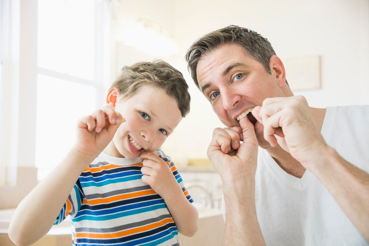 С какого возраста ребенку можно пользоваться зубной нитью?