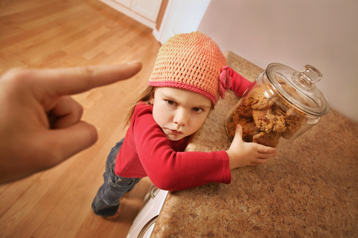 5 пищевых табу: эти продукты малышу точно есть нельзя