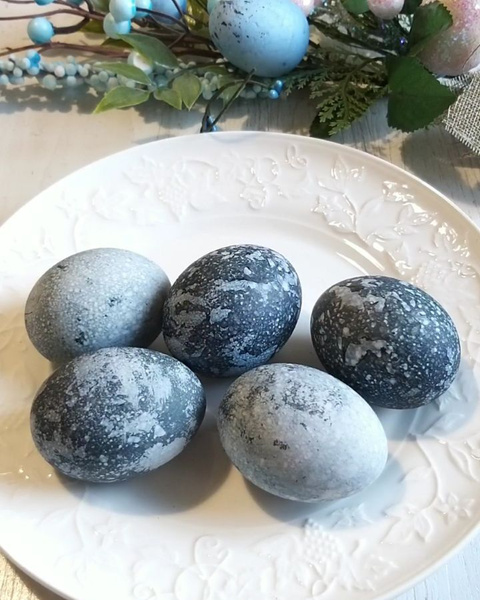 7 необычных способов покрасить яйца к Пасхе: видео