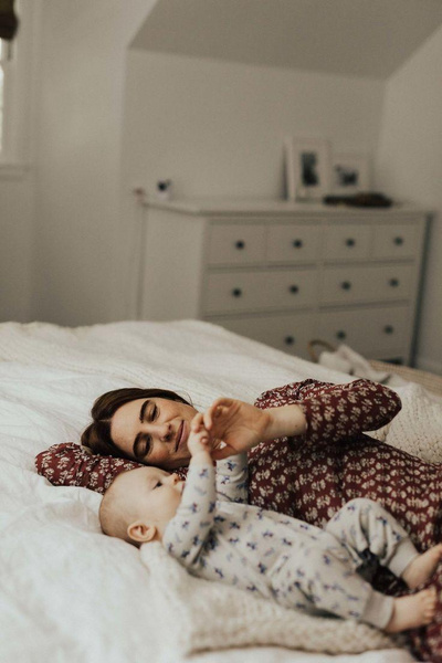 Как сформировать надёжную привязанность: 8 простых способов установить связь с ребенком в первые месяцы жизни