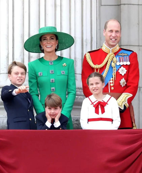 11 самых красивых выходов Кейт Миддлтон на параде Trooping The Colour