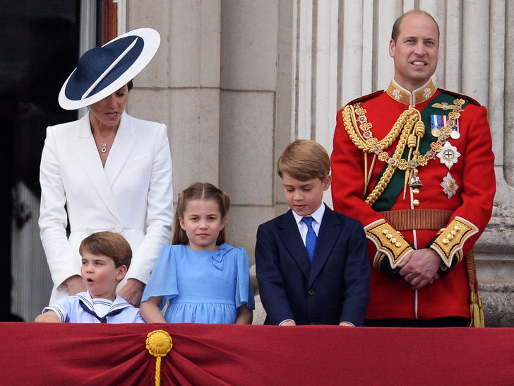 11 самых красивых выходов Кейт Миддлтон на параде Trooping The Colour